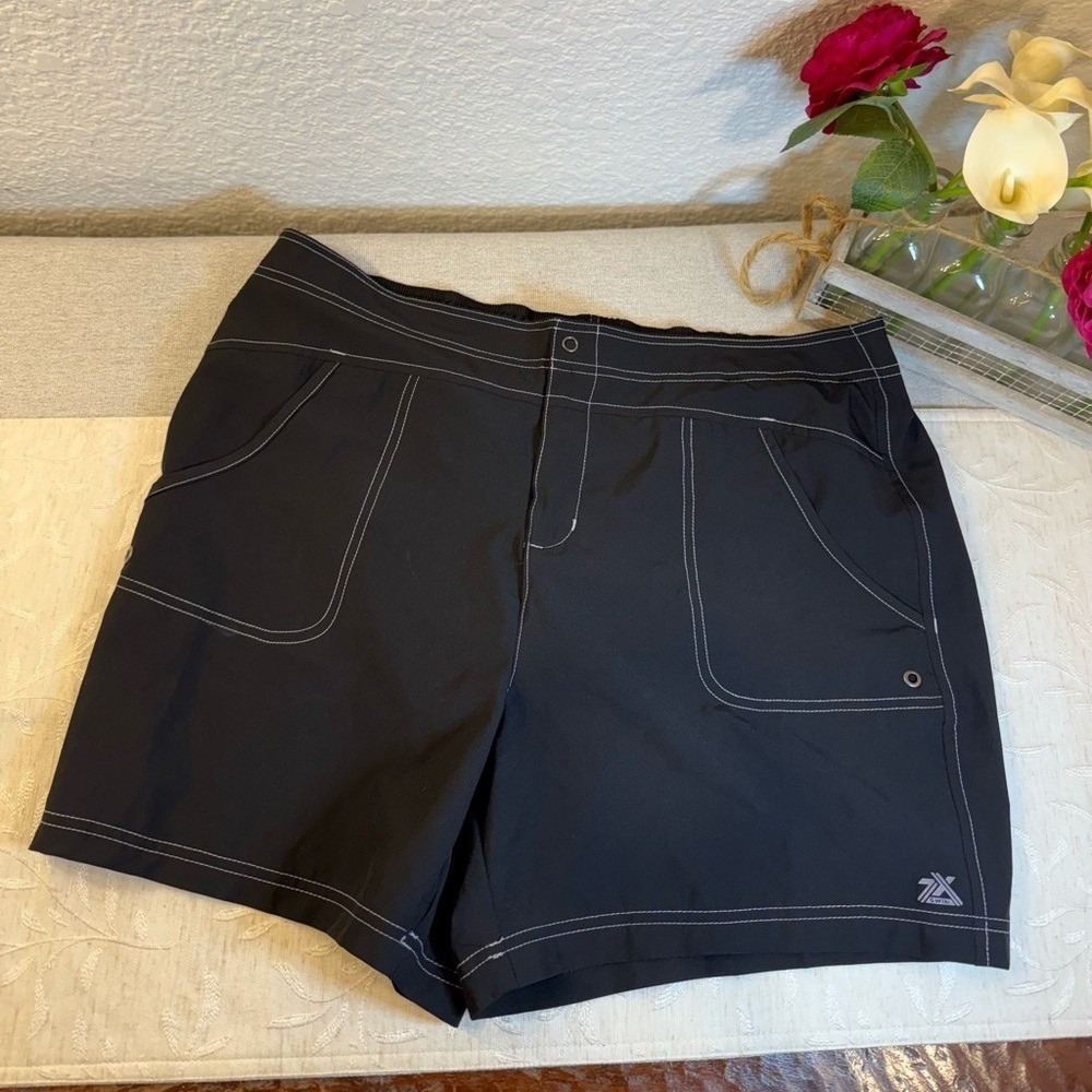 ZeroXposur Liquorice Black Hybrid Board Swim Shorts Women Plus 0X Pockets‎ Lined